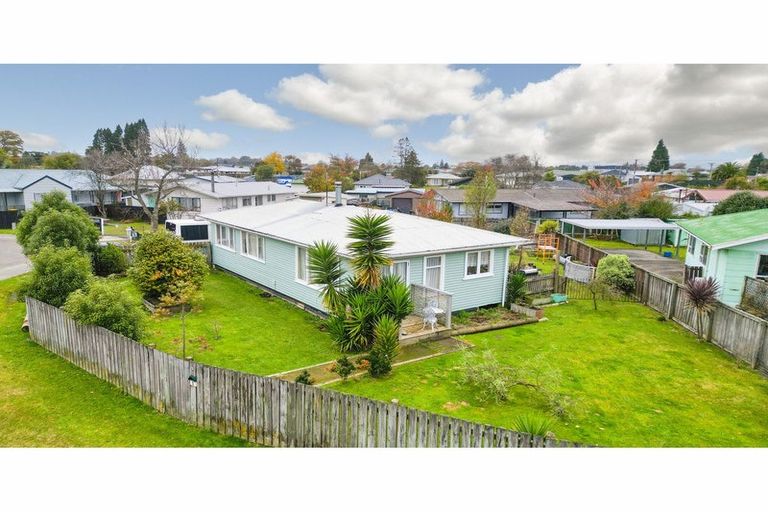 Photo of property in 5 Cherrywood Place, Western Heights, Rotorua, 3015
