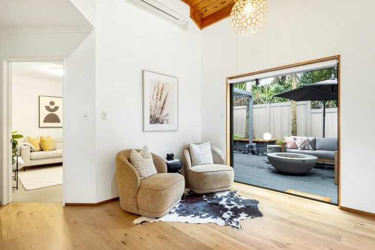 Photo of property in 24a Seaview Avenue, Northcote, Auckland, 0627