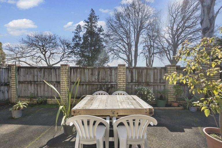 Photo of property in 201u8 Massey Street, Frankton, Hamilton, 3204