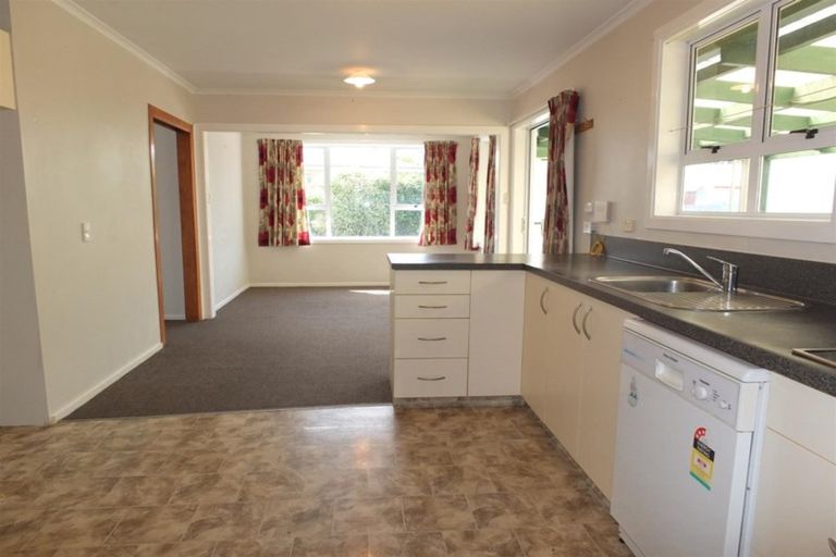 Photo of property in 50 Vancouver Crescent, Wainoni, Christchurch, 8061