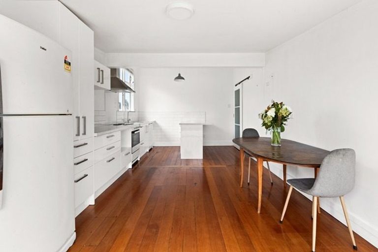 Photo of property in 55 Nelson Crescent, Napier South, Napier, 4110