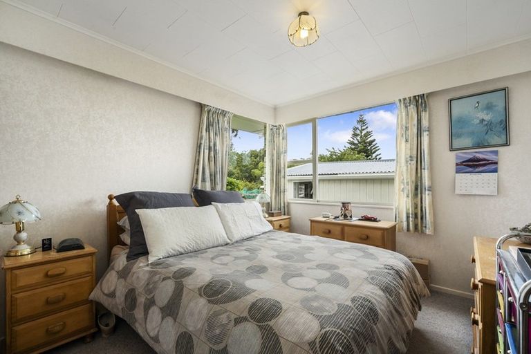 Photo of property in 36 Michael Road, Paraparaumu Beach, Paraparaumu, 5032