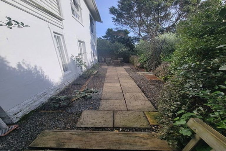 Photo of property in 212 Barnard Street, Wadestown, Wellington, 6012