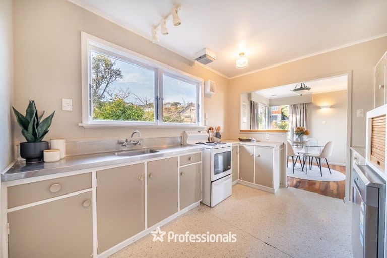 Photo of property in 22 Vista Grove, Kelson, Lower Hutt, 5010