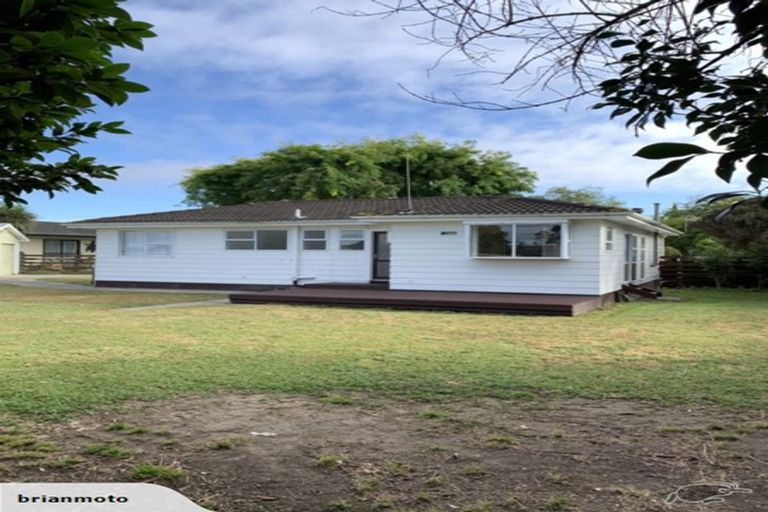 Photo of property in 44 Escort Grove, Awapuni, Palmerston North, 4412