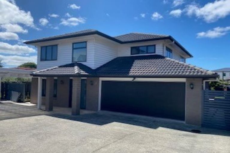 Photo of property in 8a Hamilton Road, Papatoetoe, Auckland, 2025