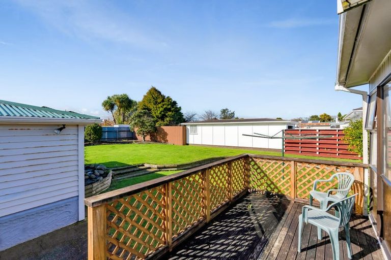 Photo of property in 44 Reid Avenue, Hawera, 4610