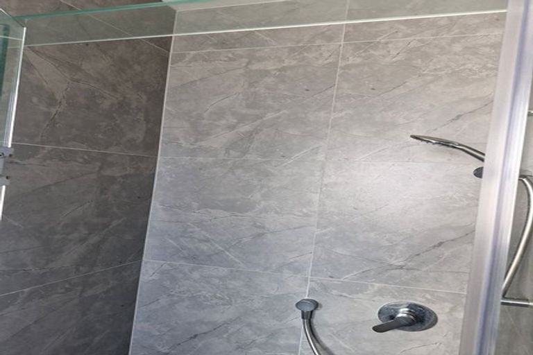 Photo of property in 3/1 Kaponga Crescent, New Lynn, Auckland, 0600