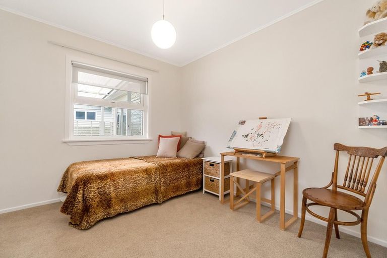 Photo of property in 89 Gloria Avenue, Te Atatu Peninsula, Auckland, 0610