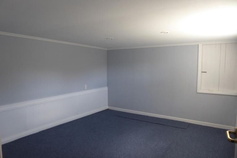 Photo of property in 9 Camrose Grove, Kingston, Wellington, 6021