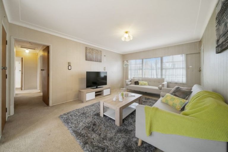 Photo of property in 3/87 Great South Road, Manurewa, Auckland, 2102