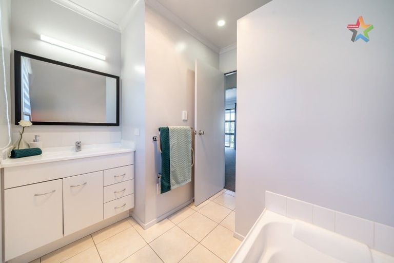 Photo of property in 5b Kilkenny Grove, Wainuiomata, Lower Hutt, 5014