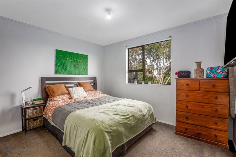 Photo of property in 14 Staysail Place, Whitby, Porirua, 5024