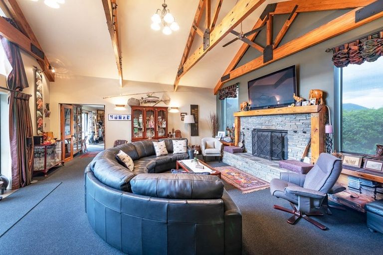 Photo of property in 117 Riverbank Road, Wanaka, 9382