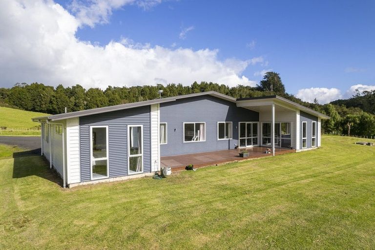 Photo of property in 160 Gray Road, Te Kamo, Kamo, 0185