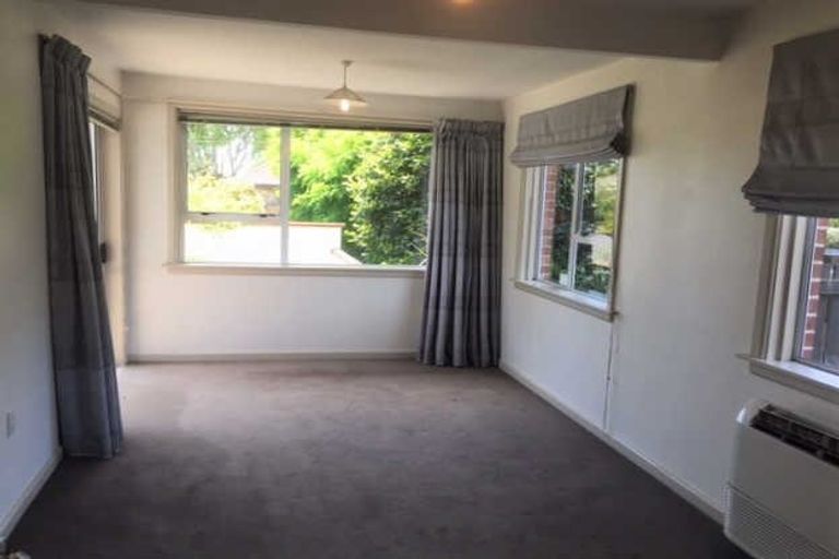 Photo of property in 32 Gregan Crescent, Burnside, Christchurch, 8053