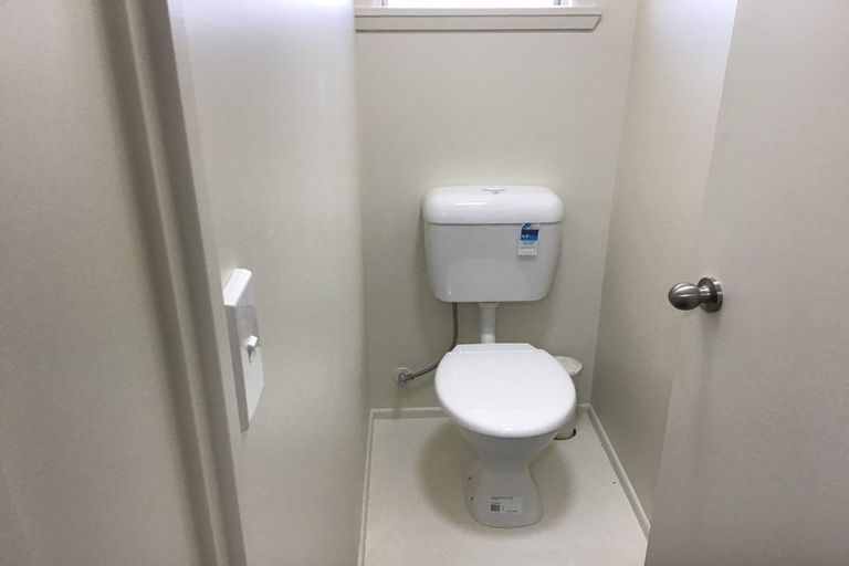 Photo of property in 2 Gorrie Road, Regent, Whangarei, 0112