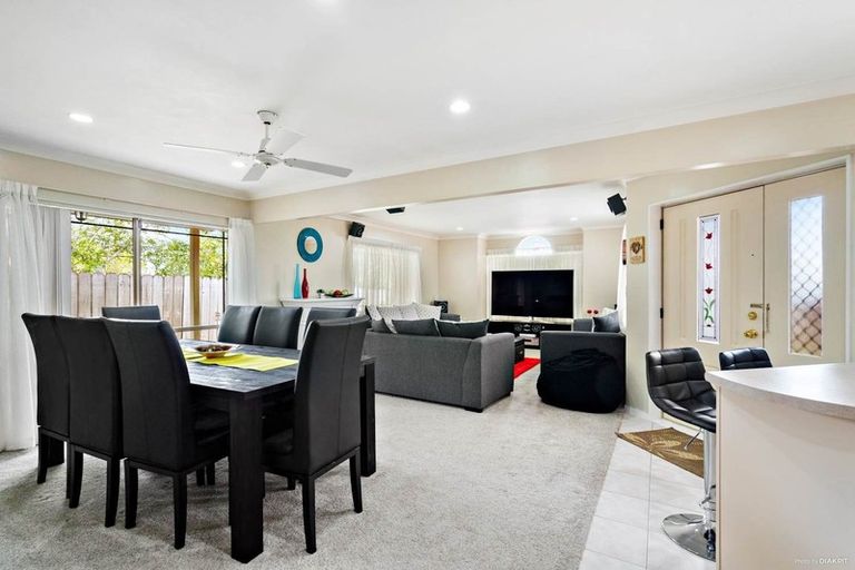 Photo of property in 96 Nikau Street, New Lynn, Auckland, 0600