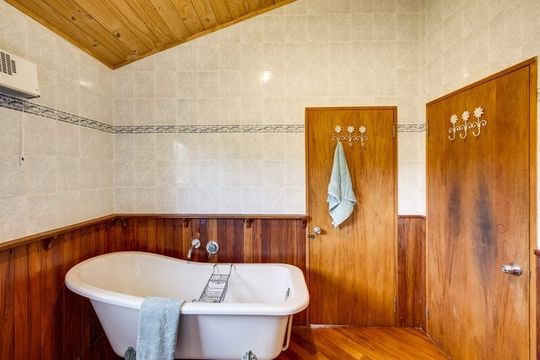 Photo of property in 565 Maraetotara Road, Maraetotara, Havelock North, 4294