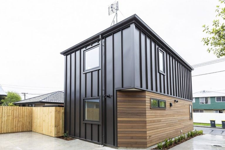 Photo of property in 26 Hargest Crescent, Sydenham, Christchurch, 8023