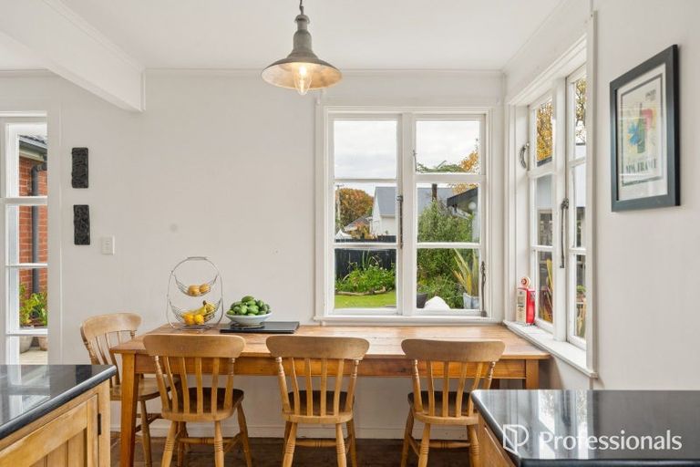Photo of property in 6 Anson Grove, Naenae, Lower Hutt, 5011