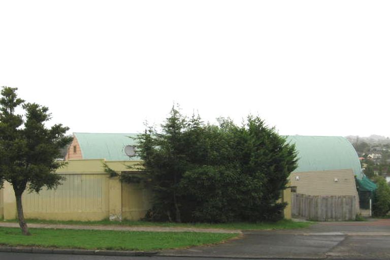 Photo of property in 324a West Coast Road, Glen Eden, Auckland, 0602