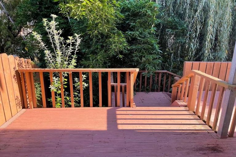 Photo of property in 1/329 Pakuranga Road, Pakuranga Heights, Auckland, 2010