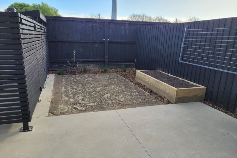 Photo of property in 52 Piripiri Place, Broomfield, Christchurch, 8042