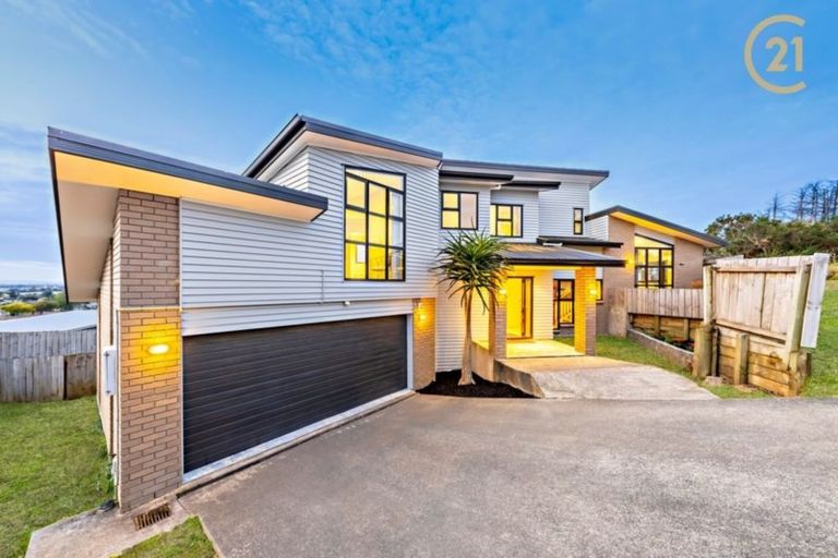 Photo of property in 147 Keri Vista Rise, Papakura, 2110