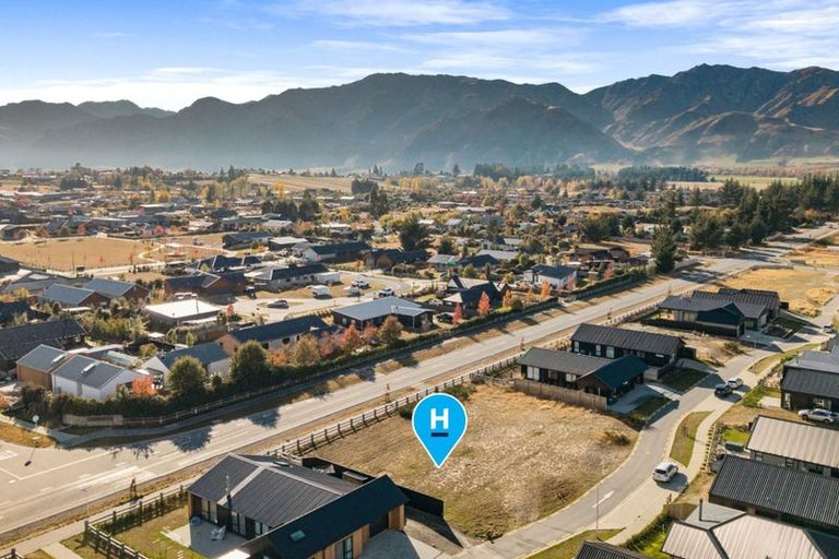 Photo of property in 15 Ellacott Lane, Lake Hawea, 9382