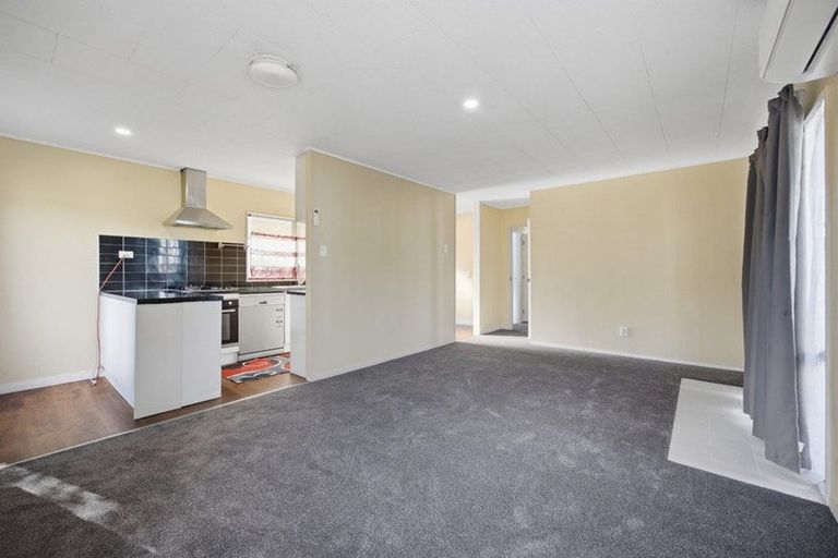 Photo of property in 40a Starforth Place, Henderson, Auckland, 0612