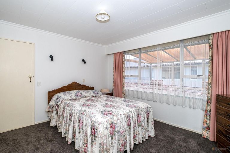 Photo of property in 10a-b Churchill Place, Waimate, 7924
