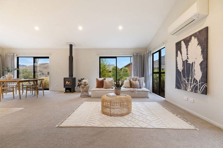 Photo of property in 22 Mckellar Drive, Jacks Point, Queenstown, 9371