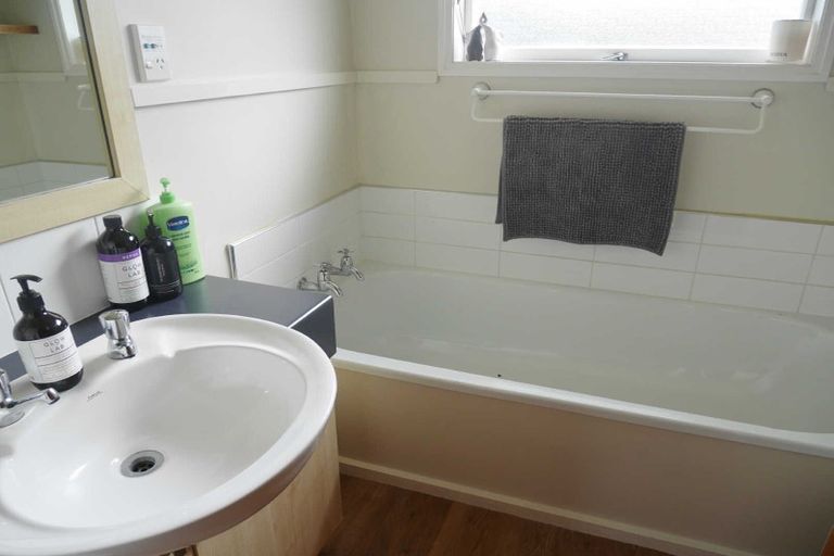 Photo of property in 2 Salmond Street, Hoon Hay, Christchurch, 8025