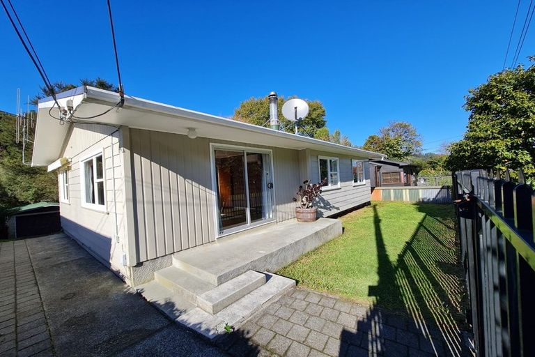 Photo of property in 52 Hair Street, Wainuiomata, Lower Hutt, 5014