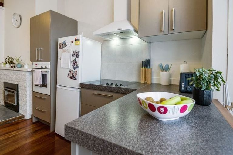 Photo of property in 1/1 Outram Road, Akina, Hastings, 4122