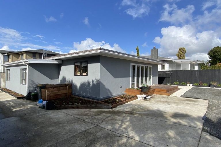 Photo of property in 14 Evans Road, Weymouth, Auckland, 2103