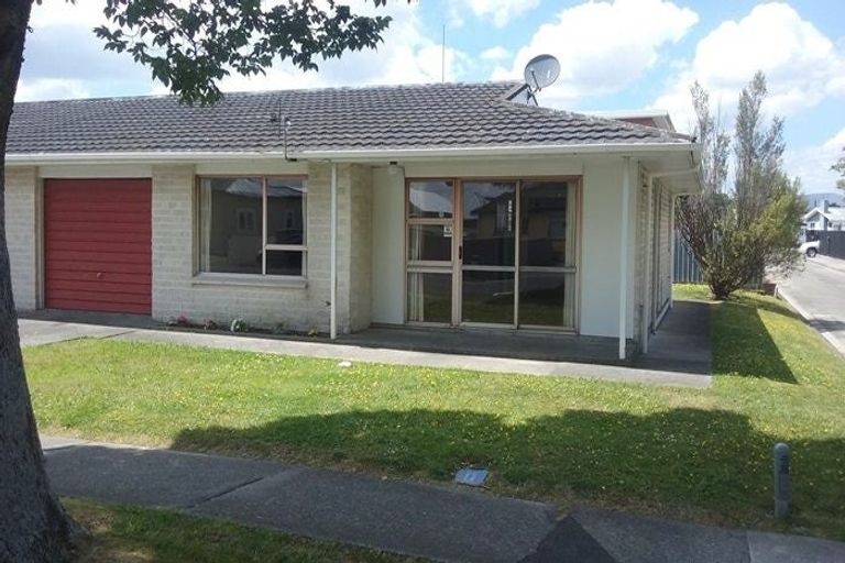 Photo of property in 290a Tremaine Avenue, Takaro, Palmerston North, 4412