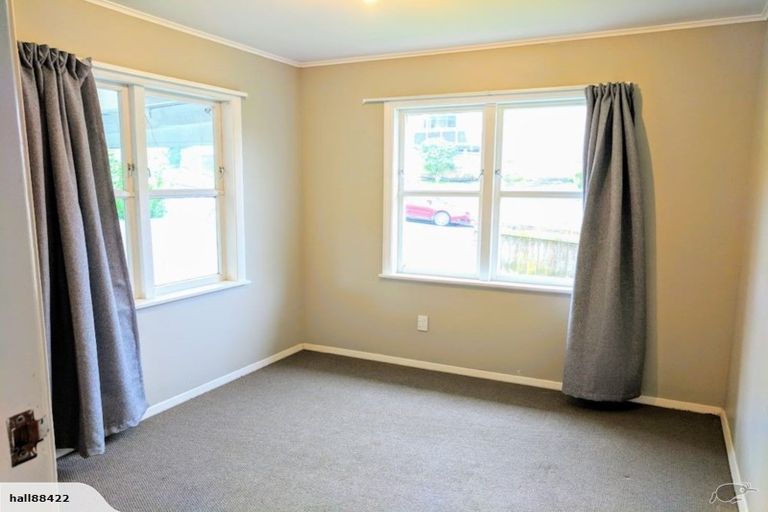 Photo of property in 5 Gawler Grove, Wainuiomata, Lower Hutt, 5014