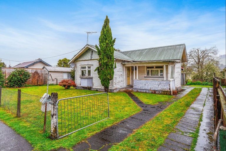 Photo of property in 15 Taupo Road, Taumarunui, 3920