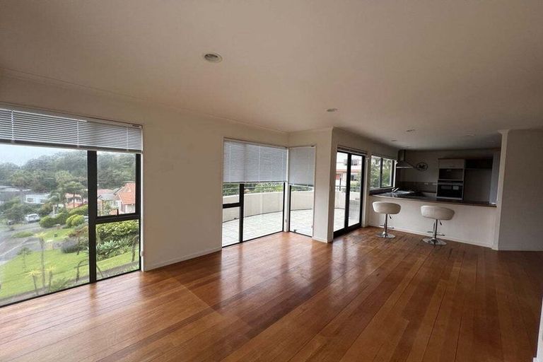 Photo of property in 66 Kate Sheppard Avenue, Torbay, Auckland, 0630