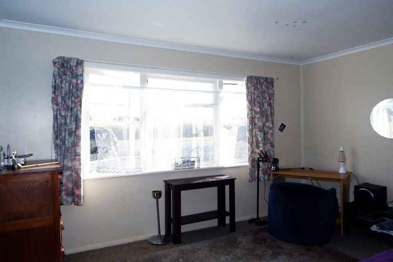 Photo of property in 1 Princess Street, Marton, 4710