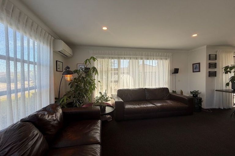 Photo of property in 3 Leet Crescent, Papamoa Beach, Papamoa, 3118
