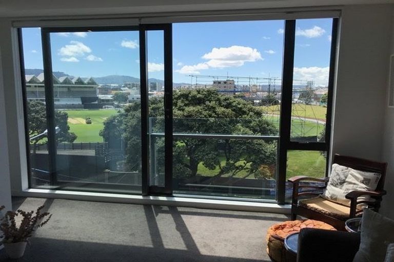 Photo of property in Nouvo Apartments, 4a/21 Rugby Street, Mount Cook, Wellington, 6021
