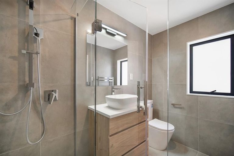 Photo of property in 163 Grove Road, Papakura, 2110