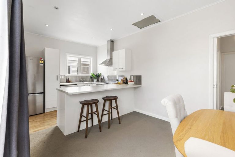 Photo of property in 10 Fife Lane, Miramar, Wellington, 6022