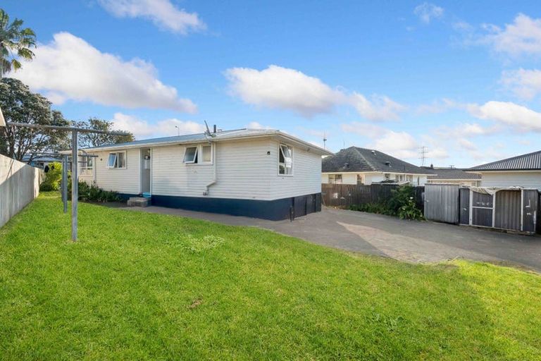 Photo of property in 26 Sandbrook Avenue, Otara, Auckland, 2023
