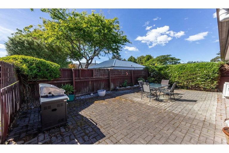 Photo of property in 17 Wiremu Street, Redwood, Christchurch, 8051