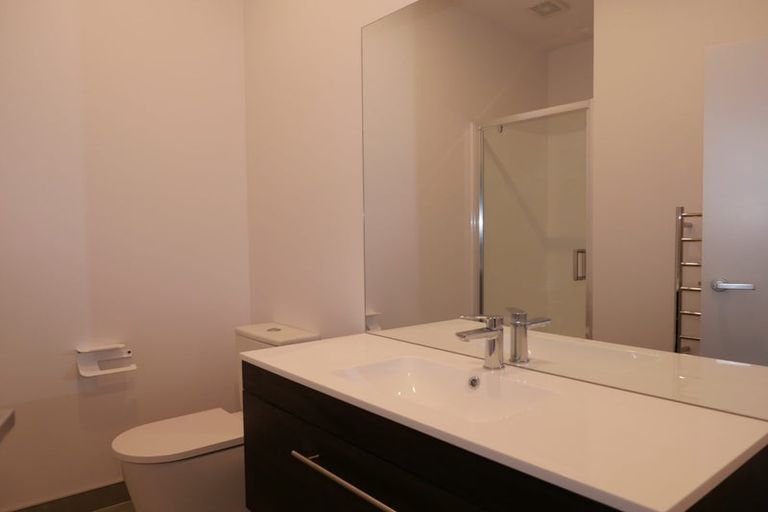 Photo of property in 43 Kamahi Place, Paraparaumu, 5032