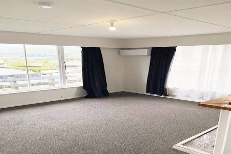Photo of property in 20 Gloucester Street, Cannons Creek, Porirua, 5024